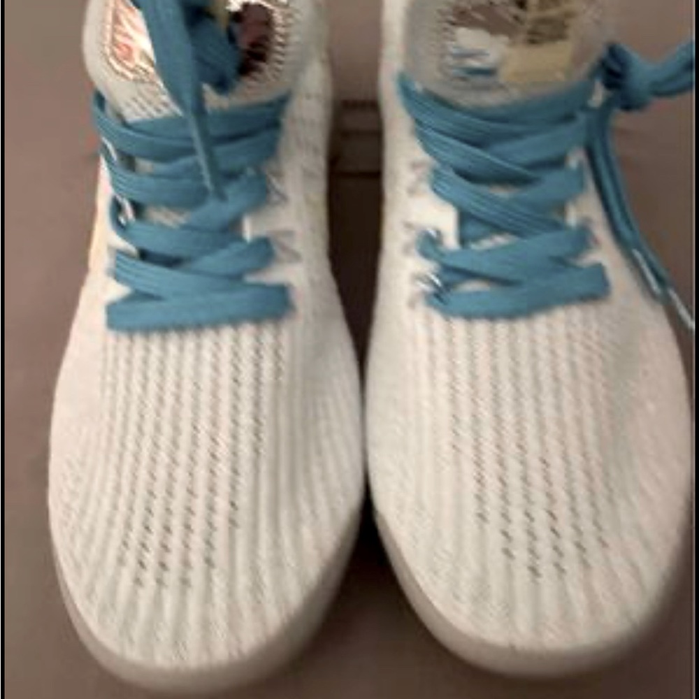 Men’s(Unisex)Size 8 Brand New Without Tags SkyBlue Nike Vapormax